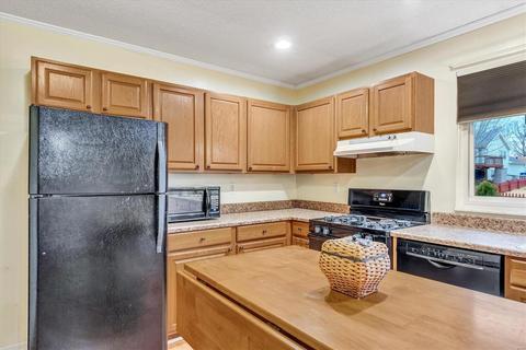 369 Stormyoak Dr, Ballwin, MO 63021 photo 7