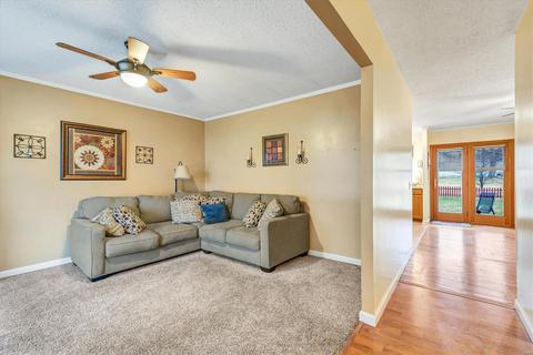 369 Stormyoak Dr, Ballwin, MO 63021 photo 3