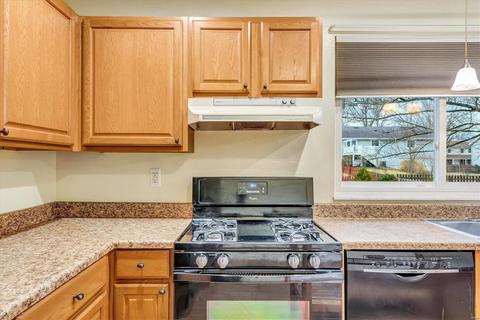 369 Stormyoak Dr, Ballwin, MO 63021 photo 8