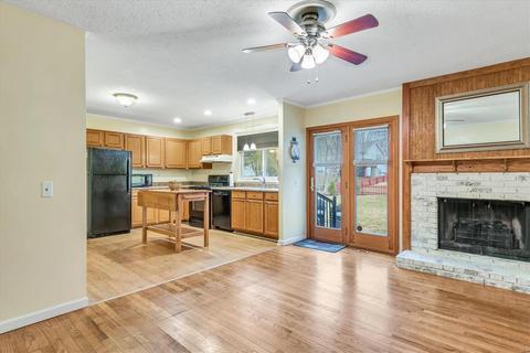 369 Stormyoak Dr, Ballwin, MO 63021 photo 5