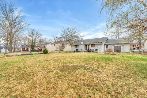 369 Stormyoak Dr, Ballwin, MO 63021 photo 2