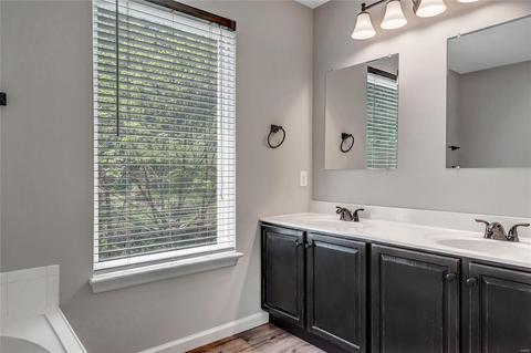 375 Buckhurst, Ballwin, MO 63021 photo 23