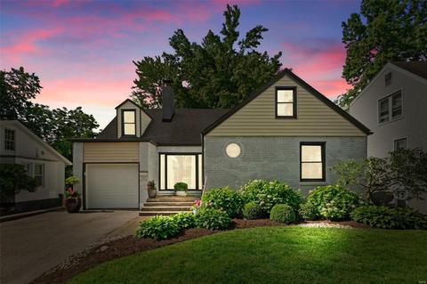 876 Warwick Ln, Saint Louis, MO 63122 photo 2