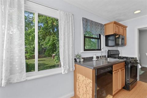 876 Warwick Ln, Saint Louis, MO 63122 photo 15