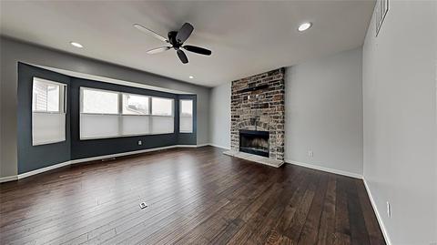 200 Oakhurst Cir, O'fallon, MO 63368 photo 3