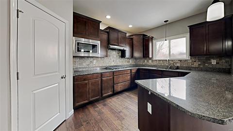 200 Oakhurst Cir, O'fallon, MO 63368 photo 5