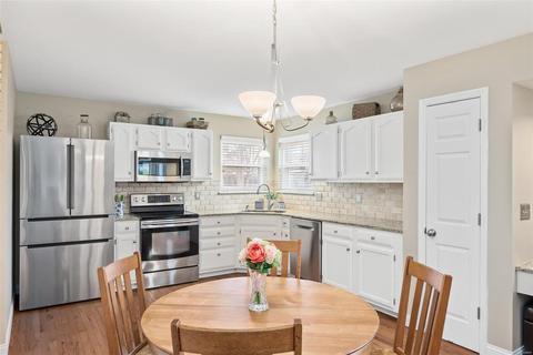 803 Barbara Ann Ln, Ellisville, MO 63021 photo 11