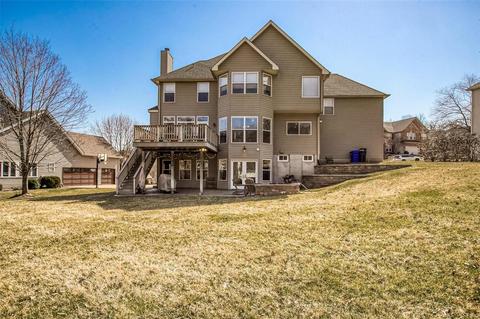 925 Stone Spring Dr, Eureka, MO 63025 photo 2