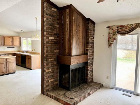 810 Nykiel Ct, Ballwin, MO 63011 photo 6