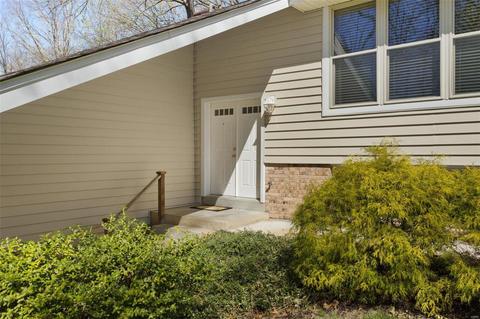 185 Shadyoak Dr, Ballwin, MO 63021 photo 4