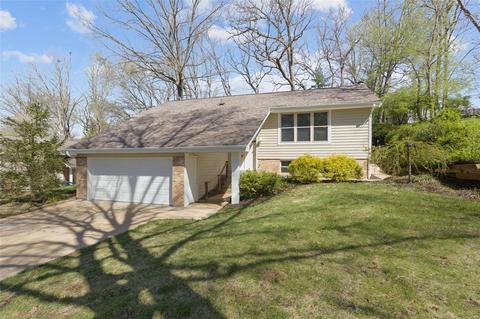 185 Shadyoak Dr, Ballwin, MO 63021 photo 3