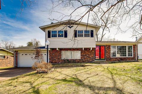 1210 Foxview Ter, Ballwin, MO 63011 photo 1