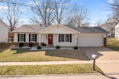 1109 Windyoak Dr, Ballwin, MO 63021 photo 3