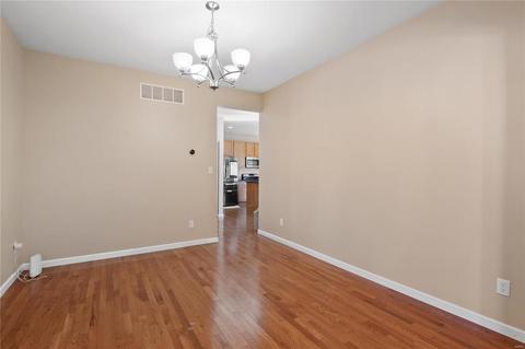 362 Lauren Lndg, Ballwin, MO 63021 photo 8