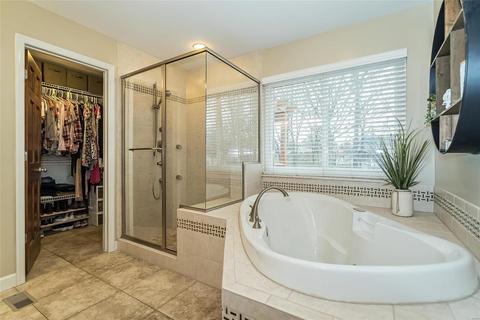 854 Weatherwood Dr, Manchester, MO 63021 photo 15