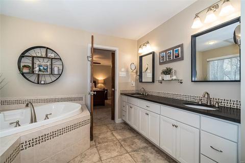 854 Weatherwood Dr, Manchester, MO 63021 photo 14