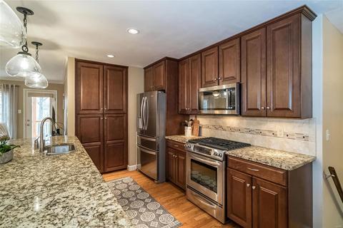 854 Weatherwood Dr, Manchester, MO 63021 photo 5