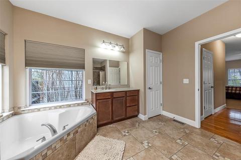 21 Clear Meadows Ct, O'fallon, MO 63366 photo 17