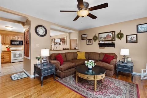 53 Roland Ave, Ballwin, MO 63021 photo 2