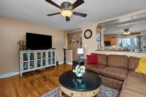 53 Roland Ave, Ballwin, MO 63021 photo 4