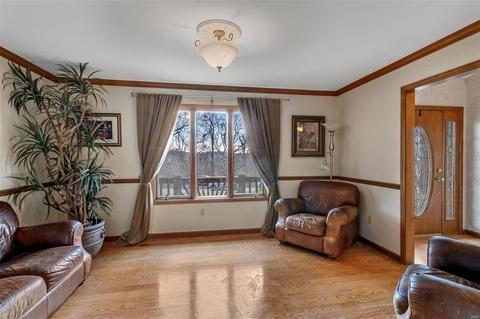 636 Kiefer Creek Rd, Ballwin, MO 63021 photo 8