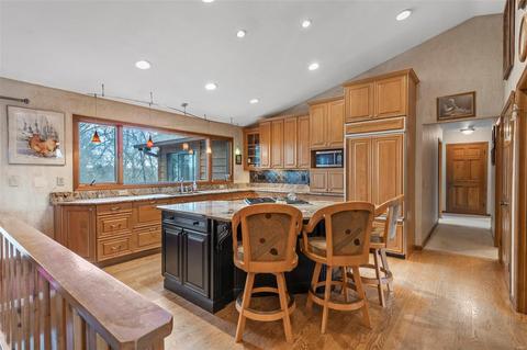 636 Kiefer Creek Rd, Ballwin, MO 63021 photo 9