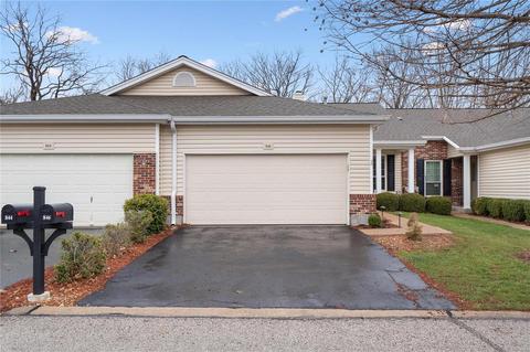 846 Woodside Trails Dr, Ballwin, MO 63021 photo 1