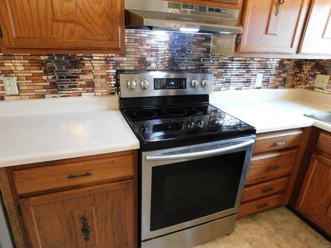 1011 Treetop Trail Dr, Manchester, MO 63021 photo 12
