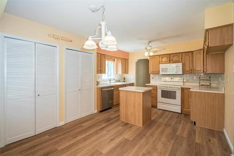 276 Oak Path Dr, Ballwin, MO 63011 photo 10