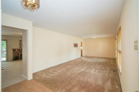 276 Oak Path Dr, Ballwin, MO 63011 photo 4