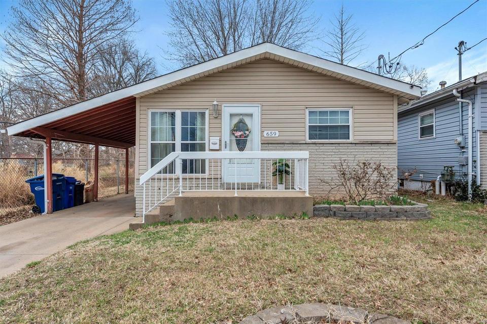 659 Beatrice Ave, Saint Louis, MO 63125 19 Photos MLS 22017752