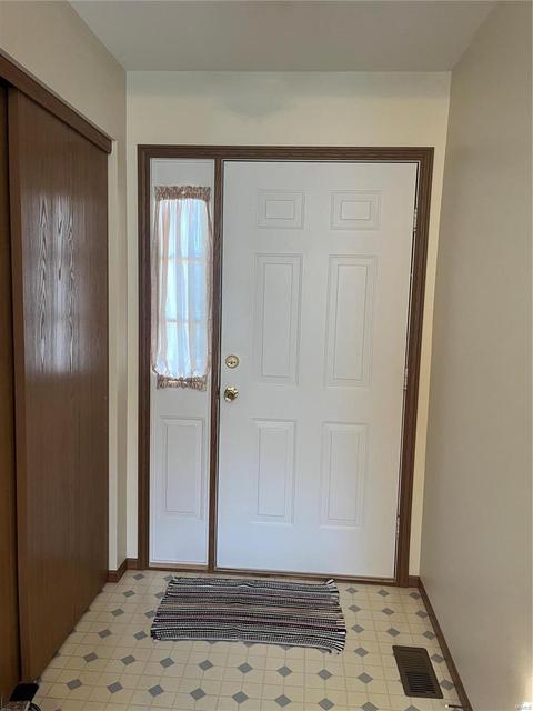 2 Bay Hill Dr, St Peters, MO 63366 photo 5