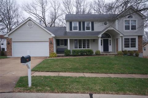 824 Whispering Meadows Dr, Ballwin, MO 63021 photo 1