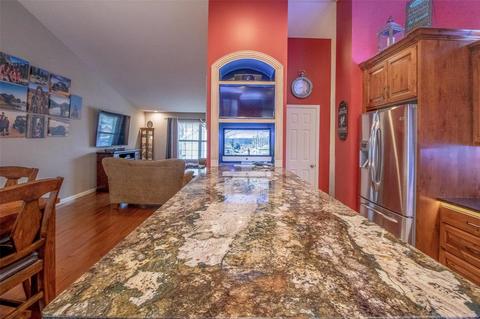 516 Woodlyn Xing, Ballwin, MO 63021 photo 9