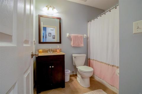 516 Woodlyn Xing, Ballwin, MO 63021 photo 34