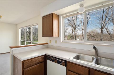 126 Cascade Terrace Dr, Ballwin, MO 63021 photo 10