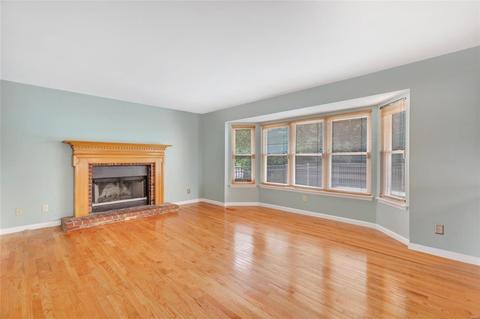 573 Oak Leaf Manor Ct, Ballwin, MO 63021 photo 9