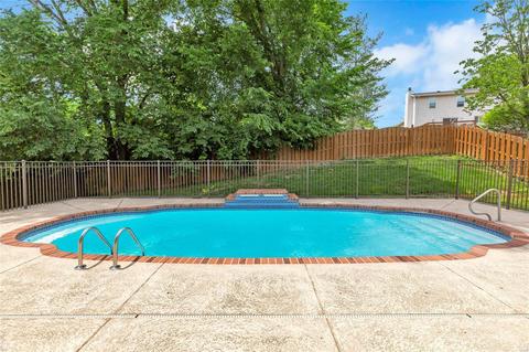 573 Oak Leaf Manor Ct, Ballwin, MO 63021 photo 49