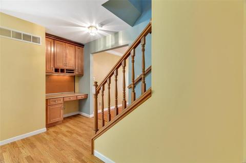 573 Oak Leaf Manor Ct, Ballwin, MO 63021 photo 13