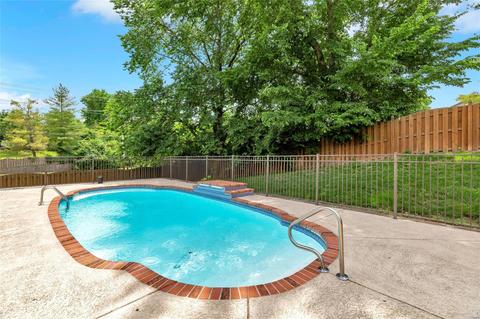 573 Oak Leaf Manor Ct, Ballwin, MO 63021 photo 47