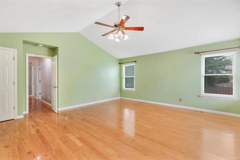 573 Oak Leaf Manor Ct, Ballwin, MO 63021 photo 23