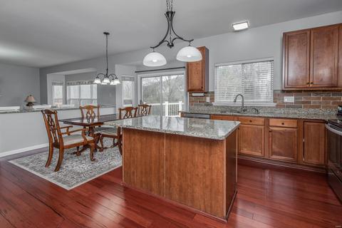 633 Brook Mdw, Ballwin, MO 63021 photo 25