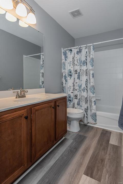 633 Brook Mdw, Ballwin, MO 63021 photo 34