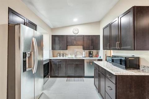 16 E Meadow Ln, Ellisville, MO 63021 photo 9