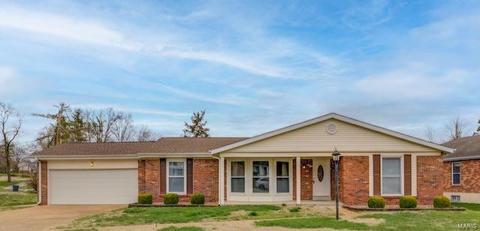 102 Denbigh Ter, Ballwin, MO 63011 photo 1
