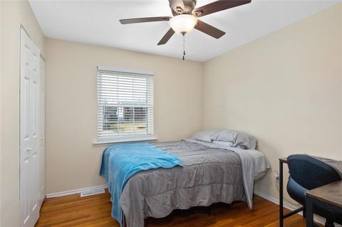 203 Capri Dr, O'fallon, MO 63366 photo 11