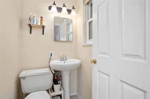 203 Capri Dr, O'fallon, MO 63366 photo 16