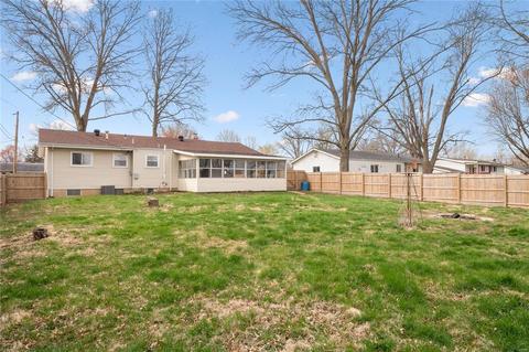 203 Capri Dr, O'fallon, MO 63366 photo 20