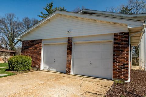 15635 Clayton Rd, Ballwin, MO 63011 photo 28