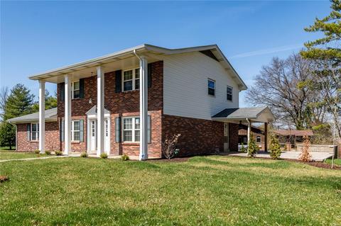 15635 Clayton Rd, Ballwin, MO 63011 photo 2